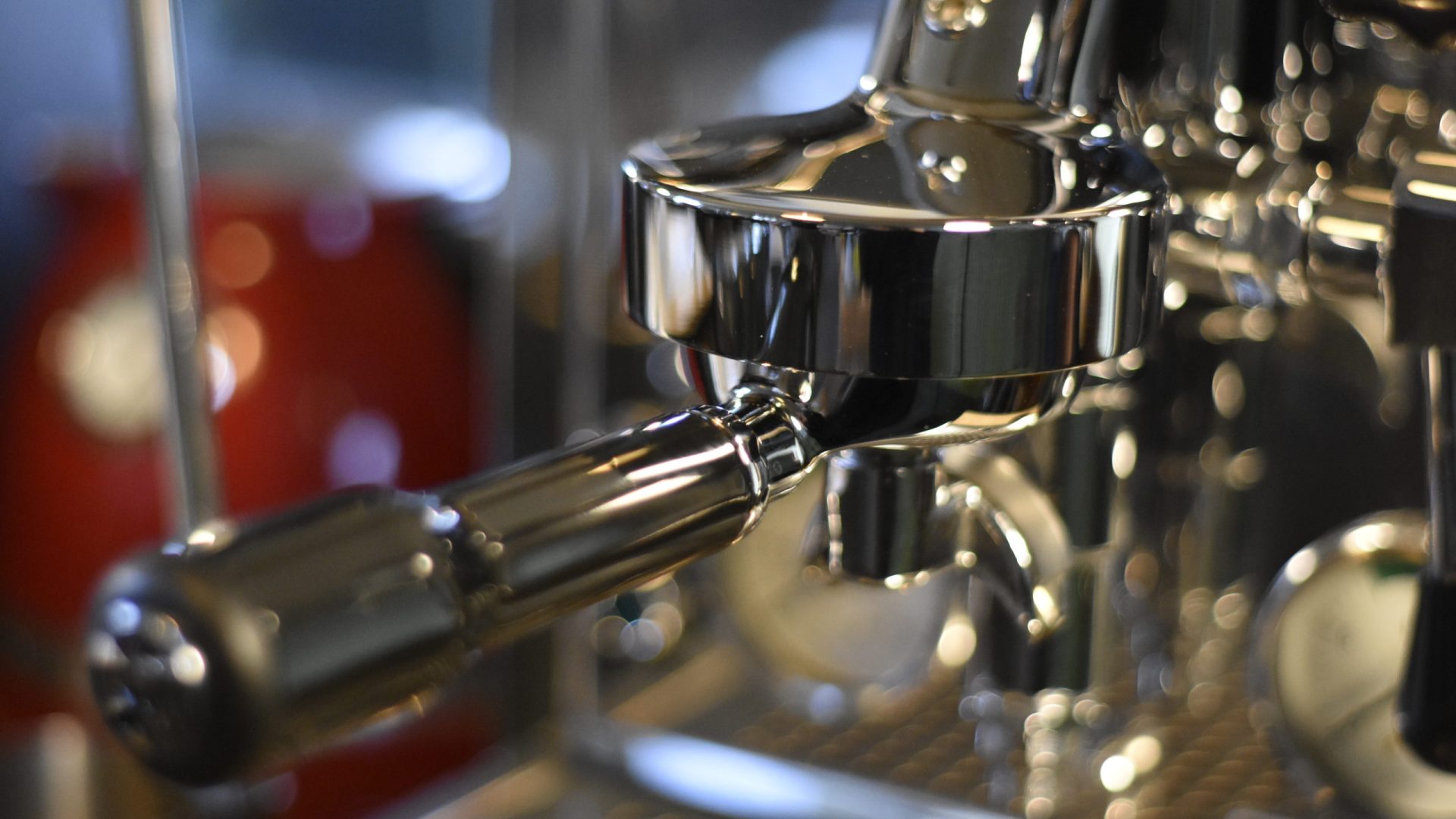 Wie bereite ich den perfekten Espresso oder Kaffee zu